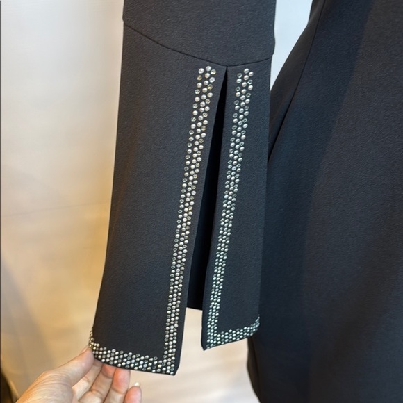 Calvin Klein Classy Black dress with split sleeve accents and square neck, Sz 6 - Picture 2 of 5